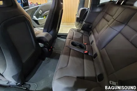 BMW 순수 전기차의 원조 i3 의 뒷자리 디지털 열선시트 시공과 순정형 DSP 앰프를 이용한 사운드 업그레이드 시공기