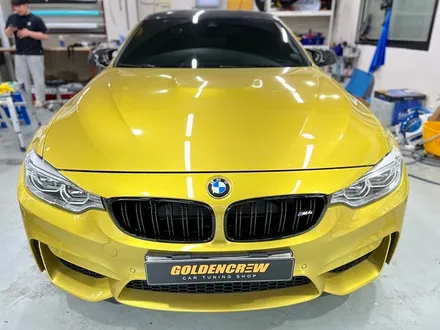 BMW M4 쿠페 전체랩핑 시공_사틴다크그레이랩핑_차량드레스업_강서구랩핑_강서구PPF_차량랩핑 / 서울 강서구