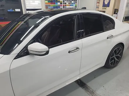 BMW 530i 루프스킨&윈도우크롬딜리트! 시공기!! / 서울 강서구
