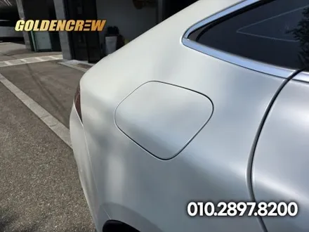 벤츠 gt43amg 인기필름 사틴화이트펄로 신차출고시 전체랩핑 / 서울 강서구 공항동
