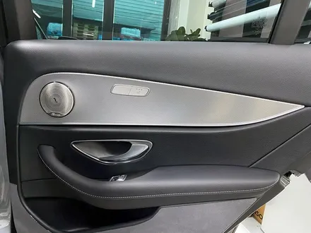 벤츠 E클래스 실내랩핑!_벤츠랩핑_BMW랩핑_아우디랩핑_포르쉐랩핑_강서랩핑_전체랩핑_PPF / 서울 강서구