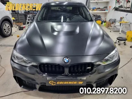 BMW 3시리즈 보험 사고수리 사틴블랙으로 시공한 부분랩핑 / 서울 강서구