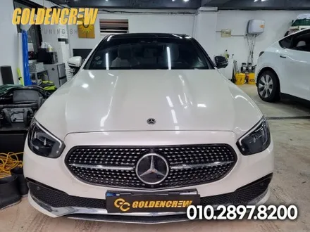 벤츠 E클래스(E250) 부분랩핑 보험사고수리 유광화이트펄 / 서울 강서구