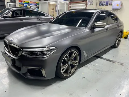 BMW M550d 사틴다크그레이!#전체랩핑#PPF#프론트패키지#부분랩핑#데칼#유리막코팅#크롬다이#크롬죽이기 / 서울 강서구