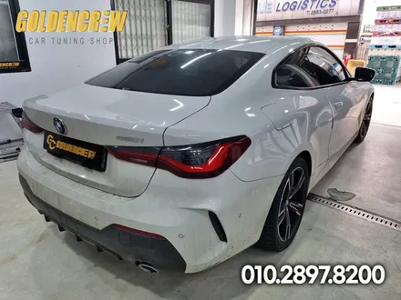 강서구 랩핑 전문샵에서 유광블랙 루프스킨 시공한  BMW 4시리즈 / 서울 강서구