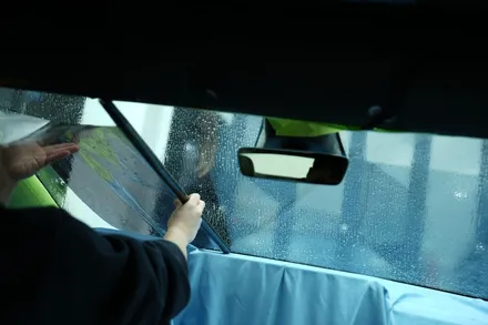 테슬라 모델S 썬팅 할인받고 고민끝내세요 / 광명, 안영, 시흥