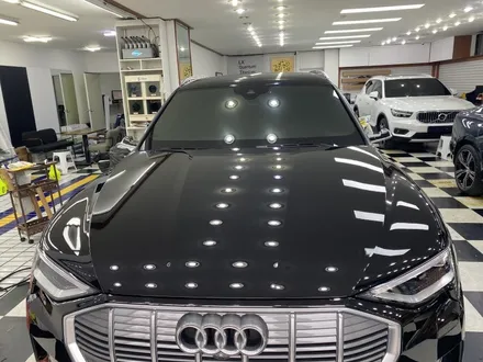 아우디 이트론 글라스틴트 선셋 썬팅 시공사진.