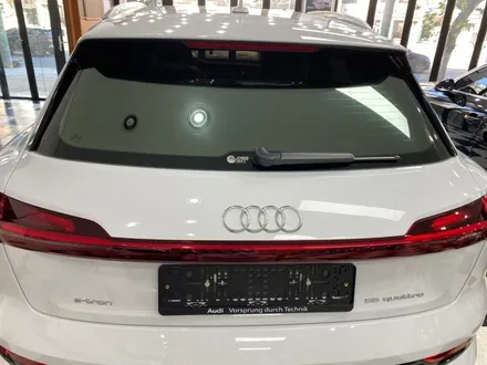 전기차 아우디 이트론 글라스틴트 선셋 썬팅