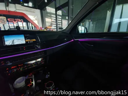 포항 BMW 5시리즈 엠비언트 라이트로 실내 분위기를 업그레이드 하다 / 포항, 경주