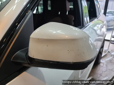 포항 경주 BMW X5 그릴교체 및 윈도우몰딩 블랙유광 부분랩핑 머플러팁교체 사이드미러 랩핑으로 외관의 스포티함을 올리다 / 포항, 경주