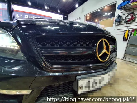 벤츠 CLS63AMG 차량에 크롬죽이기 부분랩핑 및 전조등 테일램프 라이트 필름으로 강력함을 플러스 하다  / 포항 경주 자동차튜닝 / 포항, 경주