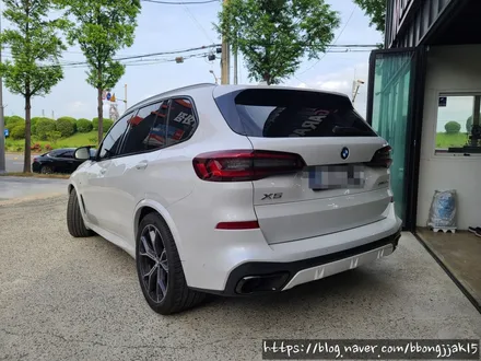 포항 경주 BMW X5 그릴교체 및 윈도우몰딩 블랙유광 부분랩핑 머플러팁교체 사이드미러 랩핑으로 외관의 스포티함을 올리다 / 포항, 경주