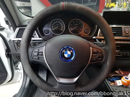 BMW 3시리즈 일반 핸들에서 M패키지 핸들 및 코딩 이식 시공사례후기 포항 경주 울산 울진 영덕 신차검수 언더코팅 썬팅 루프스킨 파워LED 안개등 전조등 / 포항, 경주