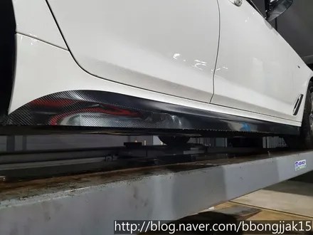BMW M550D 사이드 데칼이식으로 스포티함을 플러스하다 / 포항 순정옵션 부분 전체 랩핑 / 포항, 경주