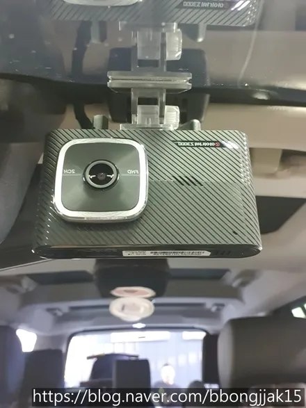 포항 경주 레인지로버 디스커버리4 블랙박스 및 보조밧데리 시공 / 포항, 경주