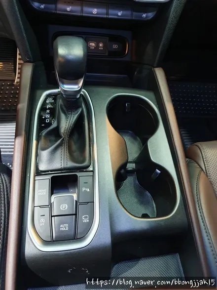 포항 경주 싼타페TM 에쿠스기어봉 및 부분PPF 그리고 블랙박스 시공을 한곳에서 하다 / 포항, 경주