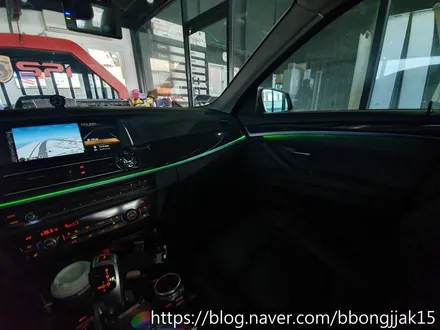 포항 BMW 5시리즈 엠비언트 라이트로 실내 분위기를 업그레이드 하다 / 포항, 경주