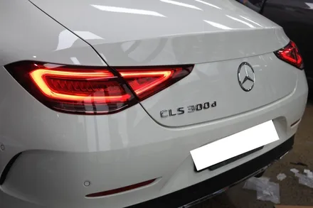벤츠 CLS 300D - 안드로이드 리어모니터 / 후석모니터 시공 / 대전 서구, 세종, 청주