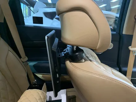 [제네시스 SUV GV80 후석모니터 (2열모니터)작업] 비교 불가 최고 스펙 포커스 NOVA X13 13.3인치 리어모니터  by. 미스터불독 / 대전 서구, 세종, 청주
