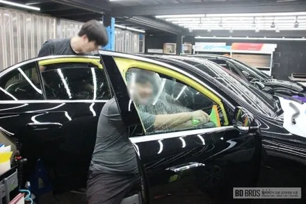 인천 루마버텍스 벤츠 E200 비반사필름 볼드하게 시공 / 인천 중구