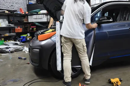 인천랩핑 BMW i3 전체랩핑과 본넷PPF시공으로 포인트 살아있네 / 인천, 부평, 부천