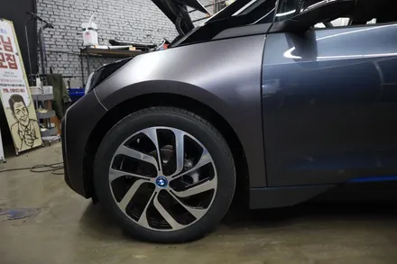 인천랩핑 BMW i3 전체랩핑과 본넷PPF시공으로 포인트 살아있네 / 인천, 부평, 부천
