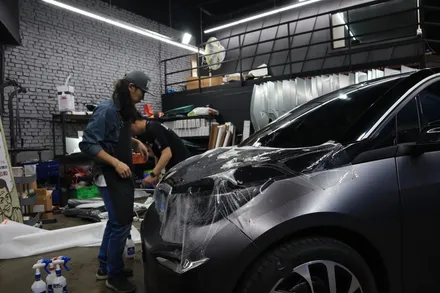 인천랩핑 BMW i3 전체랩핑과 본넷PPF시공으로 포인트 살아있네 / 인천, 부평, 부천