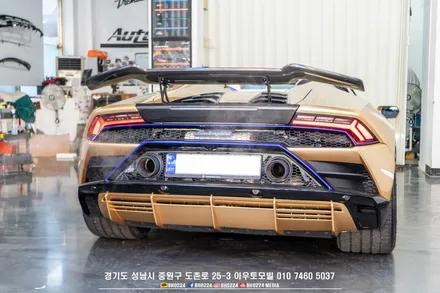 람보르기니 우라칸 에보 스파이더 블락포디 비바 스카이블루 시공과 보조배터리 에코파워팩 ai기능이 탑재된 블랙박스 아이나비 qxd1 / 성남 판교 중원구
