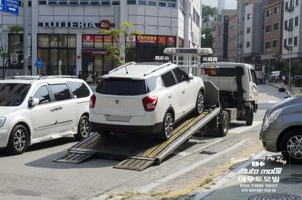 성남 분당 수입차 블랙박스  벤츠 C257 CLS 차량에 아이나비 퀀텀 커넥티드 보조배터리 에코파워팩 장착! / 성남,분당,판교