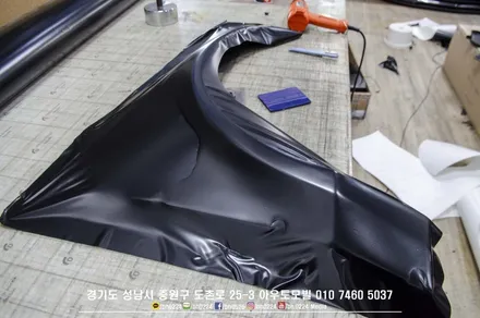 W117 벤츠 CLA 45 AMG 에어서스펜션 튜닝차량와이드바디작업 오버휀다 분당 사틴블랙 전체카스킨 시공! / 성남,분당,판교
