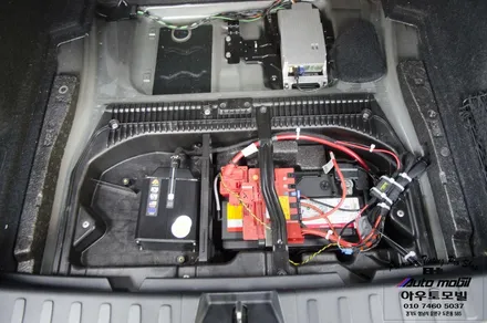 BMW  X1 수입차 블랙박스 하이패스 보조배터리    장착 라이트필름 성남 아우토모빌 / 성남,분당,판교