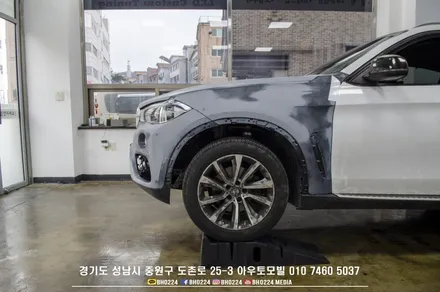 bmw f16 x6 사고로인한 랩핑 현금수리 시공 에이버리 글로스 화이트로 감쪽같이 복원해드렸어요 / 성남,분당,판교