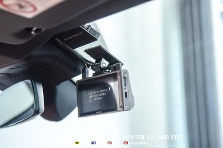 bmw g83 m4 컨버터블 2채널 블랙박스 아이나비 커넥티드연동하는 QXD-8000 / 성남,분당,판교