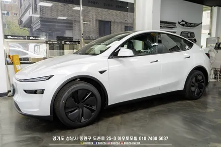 성남 테슬라썬팅 아우토모빌에 입고된 모델3, 주니퍼Y / 성남시 중원구 도촌동