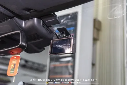 벤츠 R231 SL 클래스 컨버터블 2채널블랙박스 보조배터리 성남 아우토모빌 시공 / 성남,분당,판교