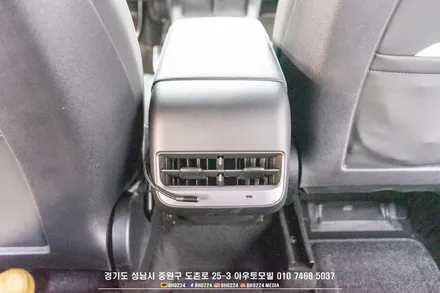 테슬라 악세사리 튜닝 모델y 리어모니터 장착하기 / 성남시 중원구 도촌동