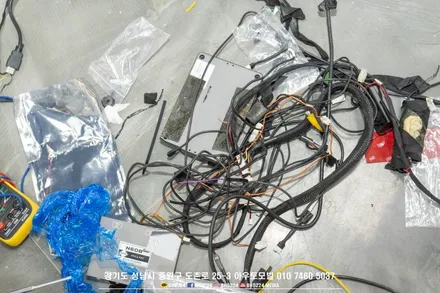 R172 벤츠 성남 수입차네비매립 무선 카플레이 안드로이드 오토 시공 / 성남,분당,판교