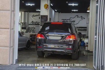 벤츠 W166 GLE 수입차 2채널 블랙박스  장착 성남아우토모빌 / 성남,분당,판교
