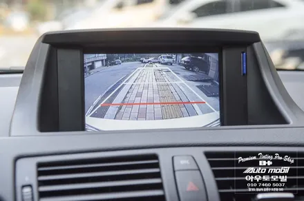 BMW E82 120D 쿠페 성남수입차네비매립 상단매립으로 저렴하게 장착할수있어요 / 성남,분당,판교