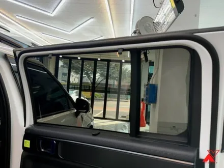 풀체인지 싼타페 하이브리드 MX5 4WD 5인승 블랙잉크, 남양읍 썬팅 브이투틴트에서 레인보우 I90 썬팅 완료했습니다! / 화성, 동탄, 수원, 오산