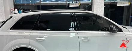 2023 아우디 Q7 55TFSI 콰트로 글래시어화이트!! 하버캠프 프리미엄틴팅으로 썬팅까지 독일감성 챙겨드렸습니다. / 화성, 동탄, 수원, 오산