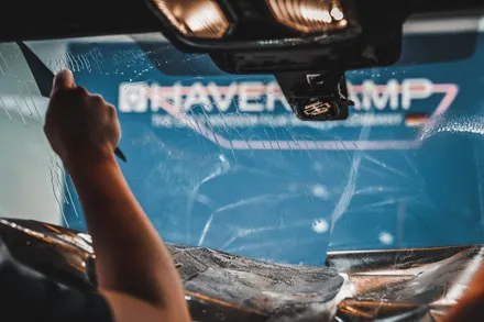 하버캠프 세라믹 본드 썬팅 재시공으로 더욱 뛰어난 시인성을 확보한 BMW X6 M50i - 수성구 카인사이드