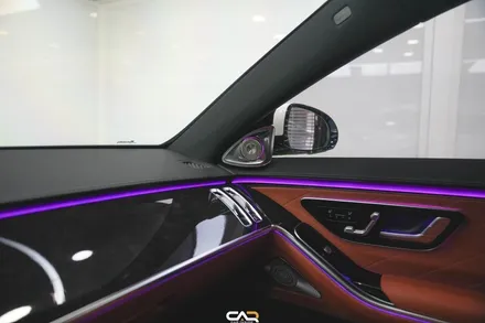 벤츠 S500 (W223) 4D 부메스터 전동트위터 및 액티브 엠비언트 라이트 시공으로 아름다운 실내 만들기 ! - 대구 카인사이드