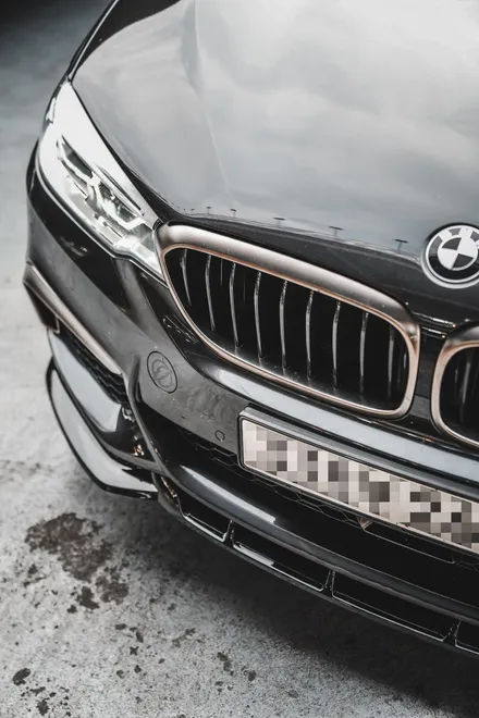 BMW 5시리즈 530e 프론트 립, 실내 2열 (후석) 안드로이드 모니터 시공으로 생활 편의 튜닝 - 대구 수성구 카인사이드