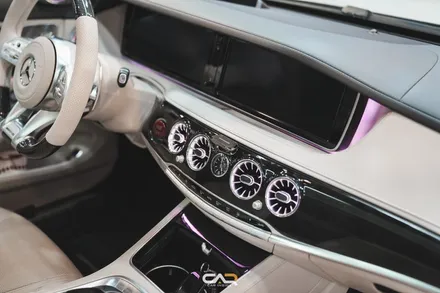 송풍구 엠비언트 라이트 튜닝으로 신형 벤츠의 실내처럼 바뀌게 된 W222 S63AMG ! - 대구 카인사이드