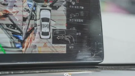 BMW 5시리즈 순정 어라운드뷰 설치작업! 옵션이 없으면 채워 넣으면 됩니다. - 대구 카인 사이드