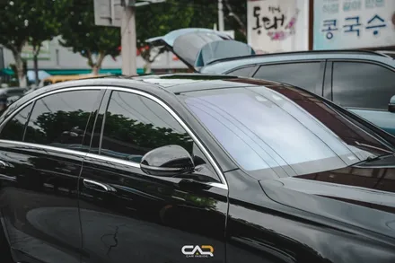 벤츠 S클래스 S500 신차패키지로 액티브 엠비언트와 4d 부메스터까지 한번에 완성 후 신차 출고 ! - 수성구 CAR INSIDE