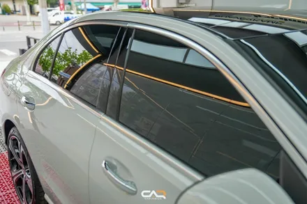 벤츠 C300 (W206) 하버캠프 퓨어본드 신차썬팅으로 고급지고 무게감있는 느낌주기 ! - 대구 카인사이드