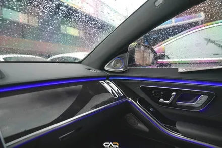벤츠 S500 (W223) 4D 부메스터 전동트위터와 액티브 엠비언트 라이트로 화려하고 고급 진 벤츠 실내 만들기 - 대구 카인사이드