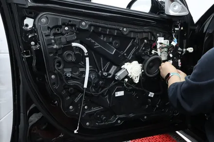 대구 수성구 벤츠 레트로핏 - \'벤츠 W223 S400d 액티브 엠비언트, 4d 전동 부메스터 트위터 시공\'